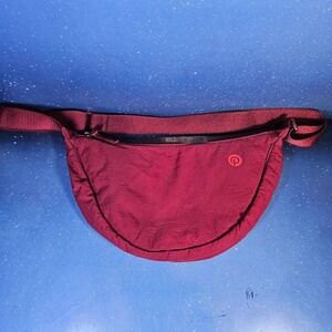 Uniqlo Mini Shoulder Bag Women Red Nylon Crescent Crossbody 261-461053 Pinterest